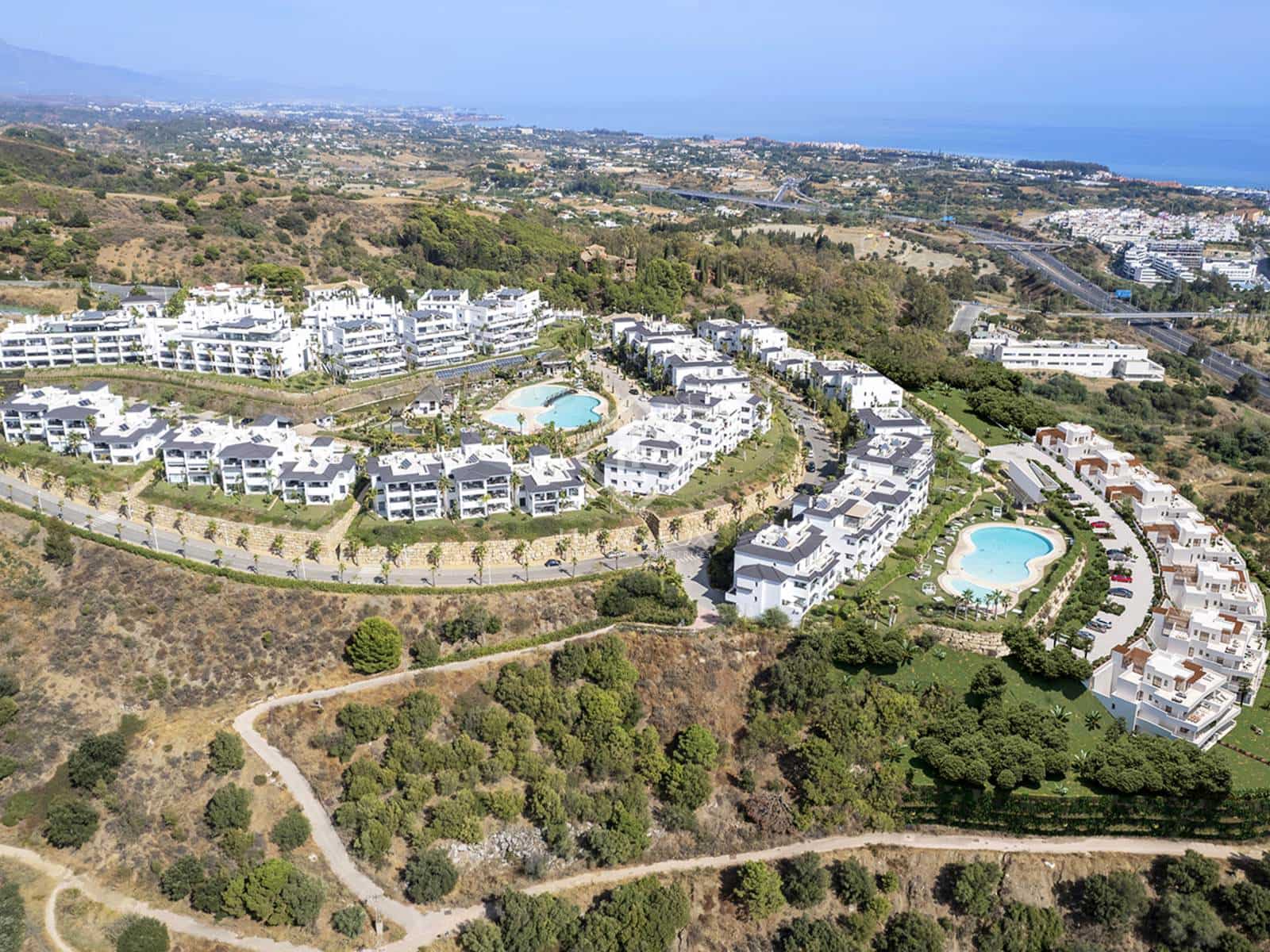 2 slaapkamer Appartement te koop in Estepona - € 851.414 (Ref: 8756864)