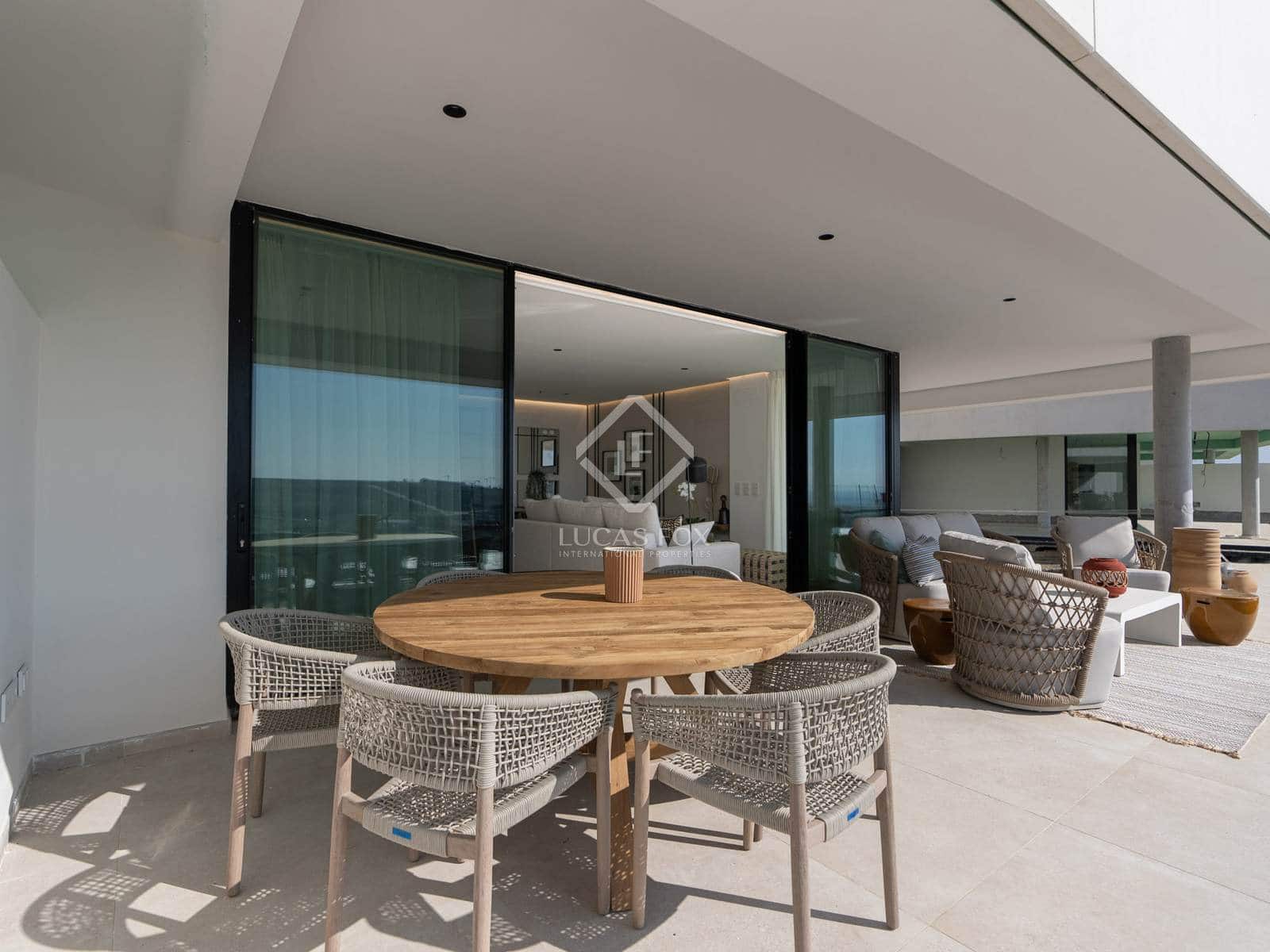 4 soveværelse Lejlighed til salg i Estepona med swimmingpool garage - € 963.991 (Ref: 8756865)