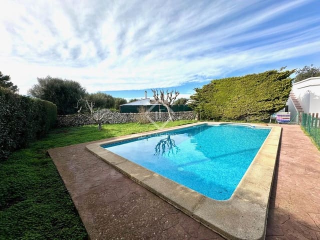 4 soveværelse Villa til salg i Ciutadella de Menorca med swimmingpool - € 675.000 (Ref: 8758740)
