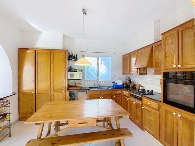 4 soveværelse Villa til salg i Ciutadella de Menorca med swimmingpool - € 675.000 (Ref: 8758740)