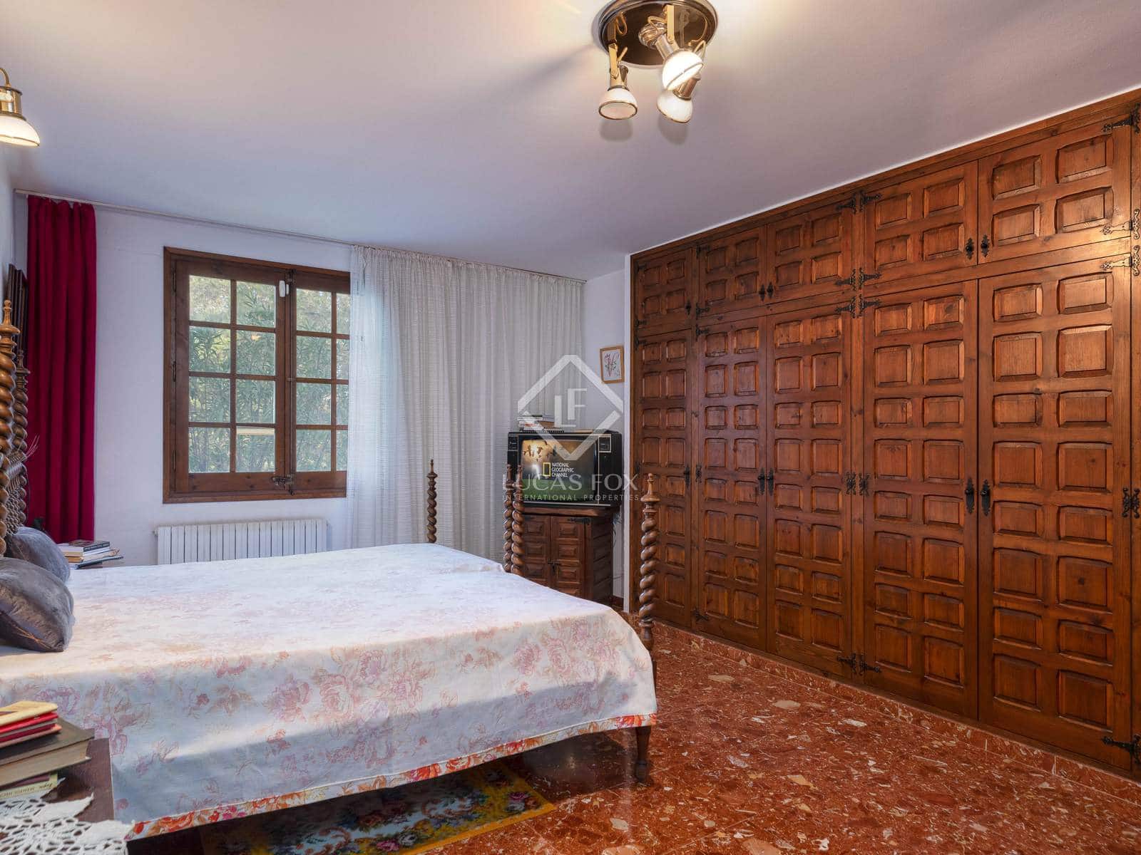 14 bedroom Finca/Country House for sale in Cabanelles - € 1,200,000 (Ref: 8758808)