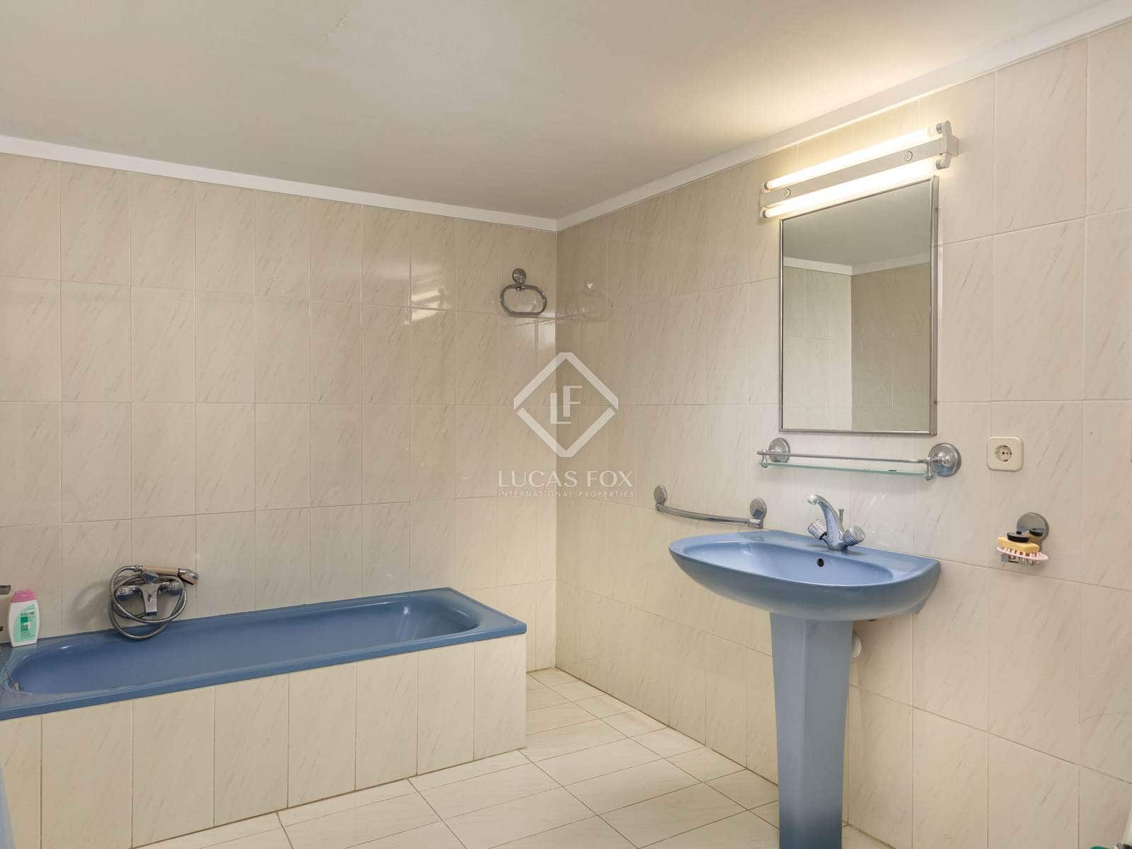 14 bedroom Finca/Country House for sale in Cabanelles - € 1,200,000 (Ref: 8758808)