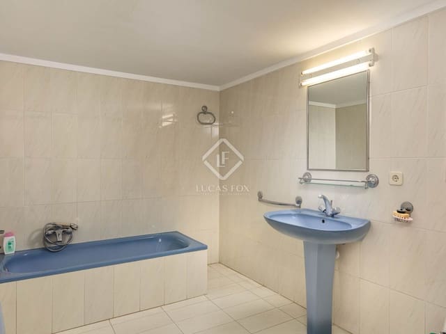 14 bedroom Finca/Country House for sale in Cabanelles - € 1,200,000 (Ref: 8758808)