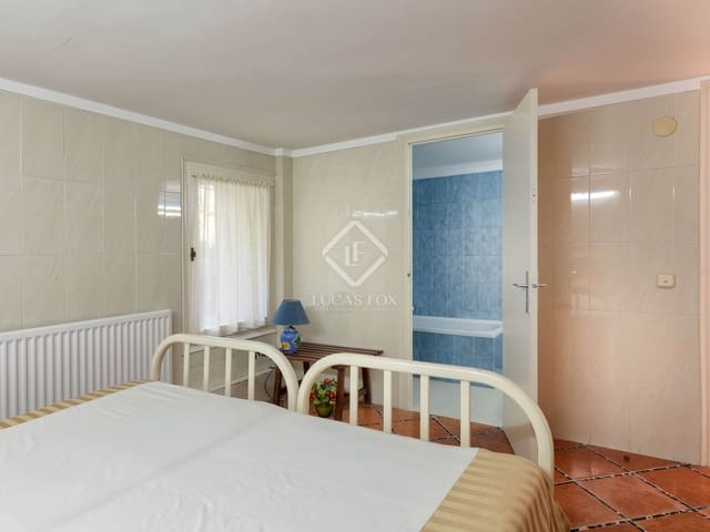 14 bedroom Finca/Country House for sale in Cabanelles - € 1,200,000 (Ref: 8758808)