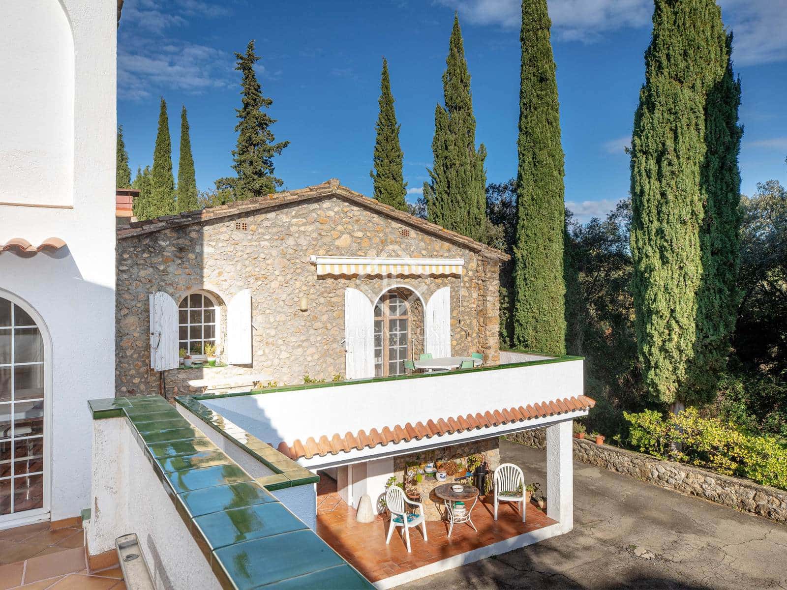 14 bedroom Finca/Country House for sale in Cabanelles - € 1,200,000 (Ref: 8758808)