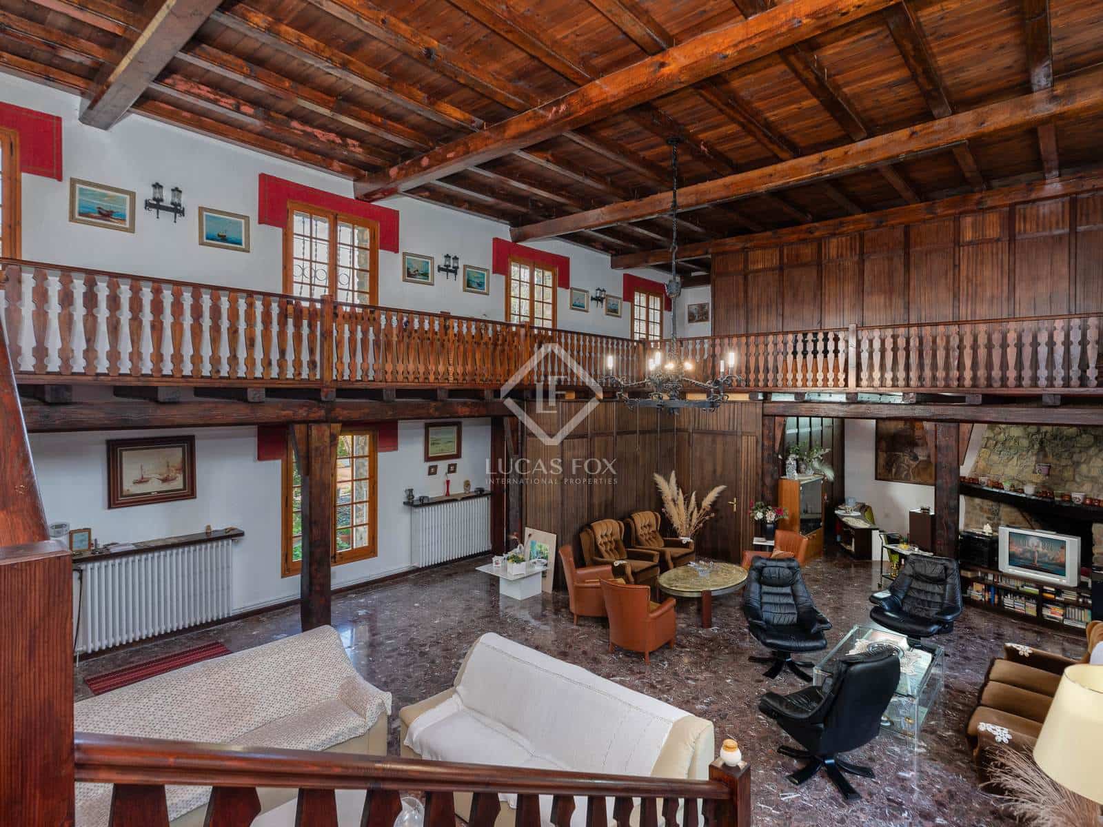 14 bedroom Finca/Country House for sale in Cabanelles - € 1,200,000 (Ref: 8758808)