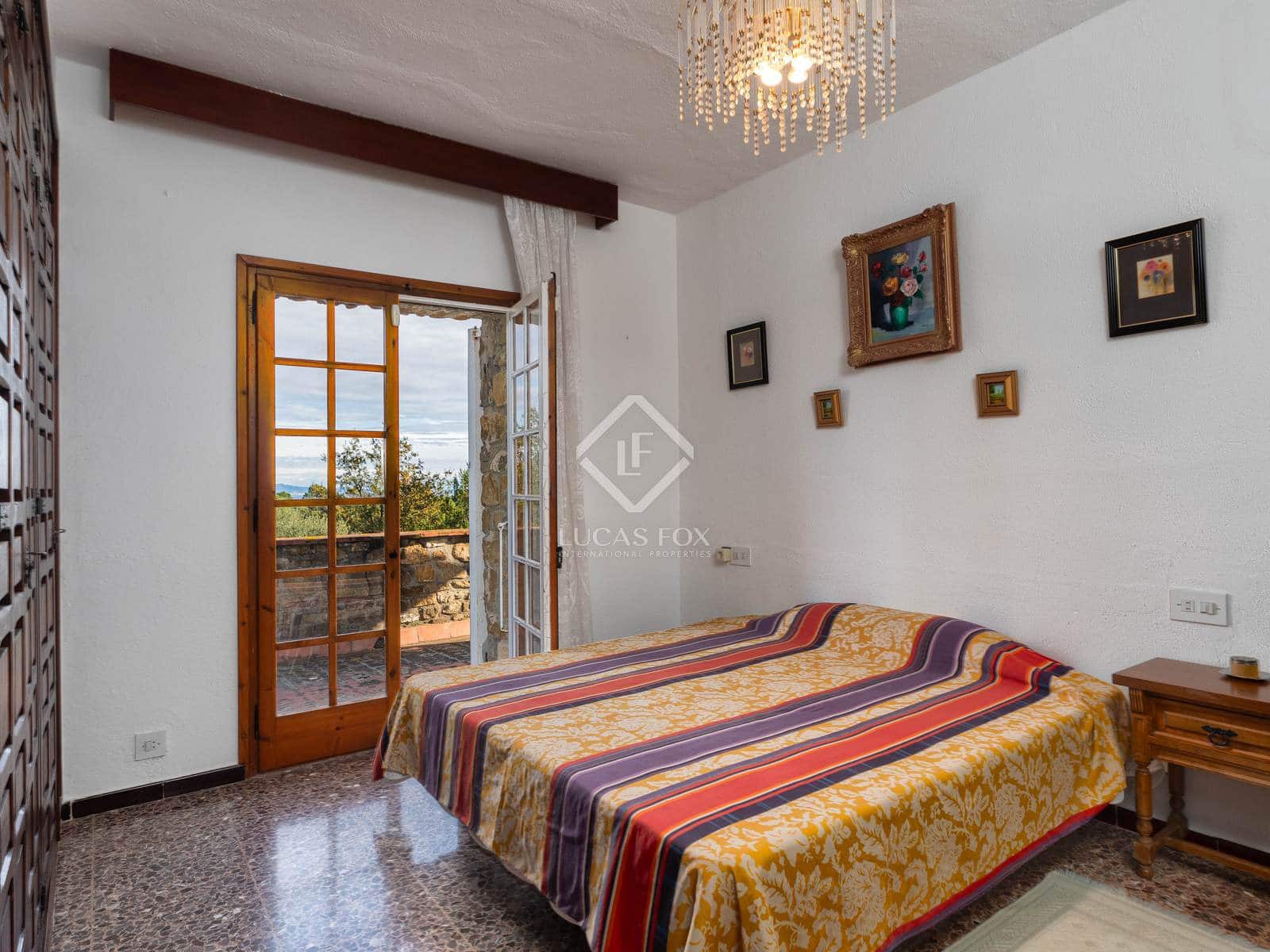 14 bedroom Finca/Country House for sale in Cabanelles - € 1,200,000 (Ref: 8758808)