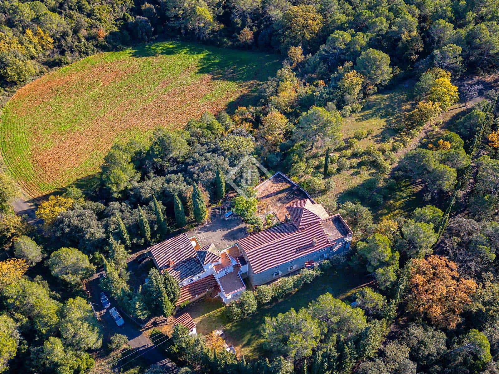 14 bedroom Finca/Country House for sale in Cabanelles - € 1,200,000 (Ref: 8758808)