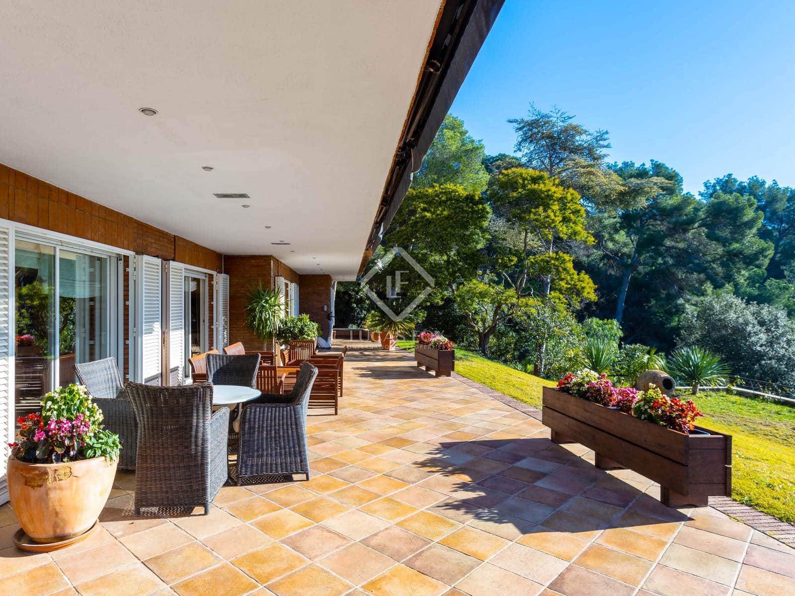 5 soveværelse Villa til salg i Premia de Dalt med swimmingpool garage - € 1.950.000 (Ref: 8762388)