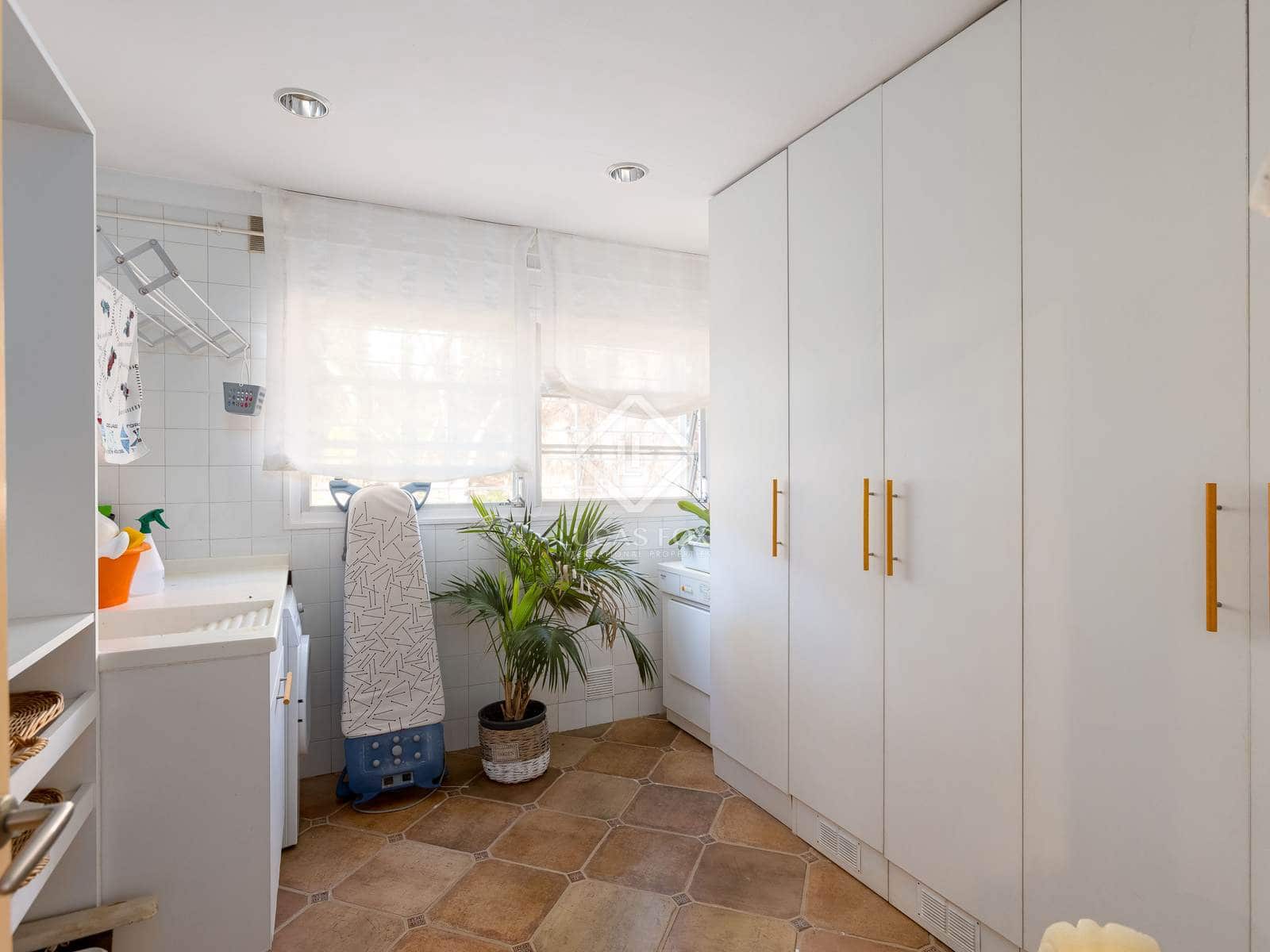 5 soveværelse Villa til salg i Premia de Dalt med swimmingpool garage - € 1.950.000 (Ref: 8762388)