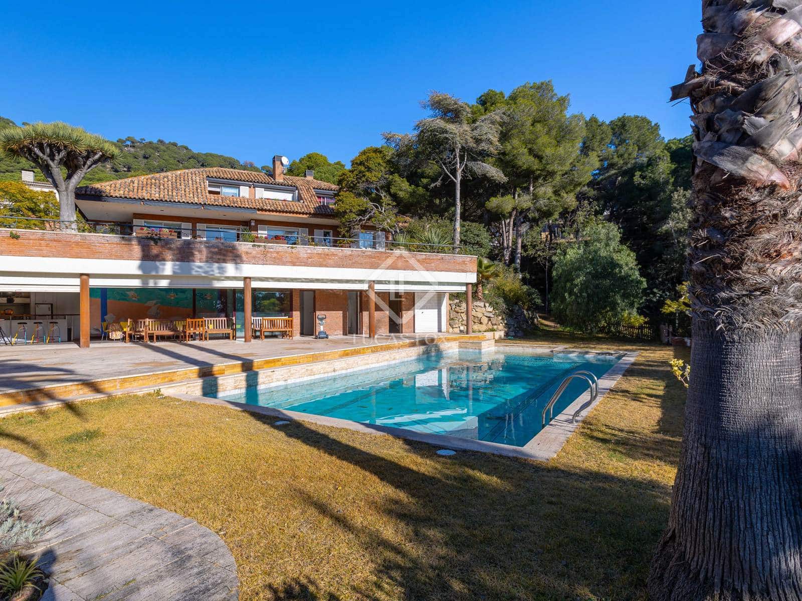 5 soveværelse Villa til salg i Premia de Dalt med swimmingpool garage - € 1.950.000 (Ref: 8762388)