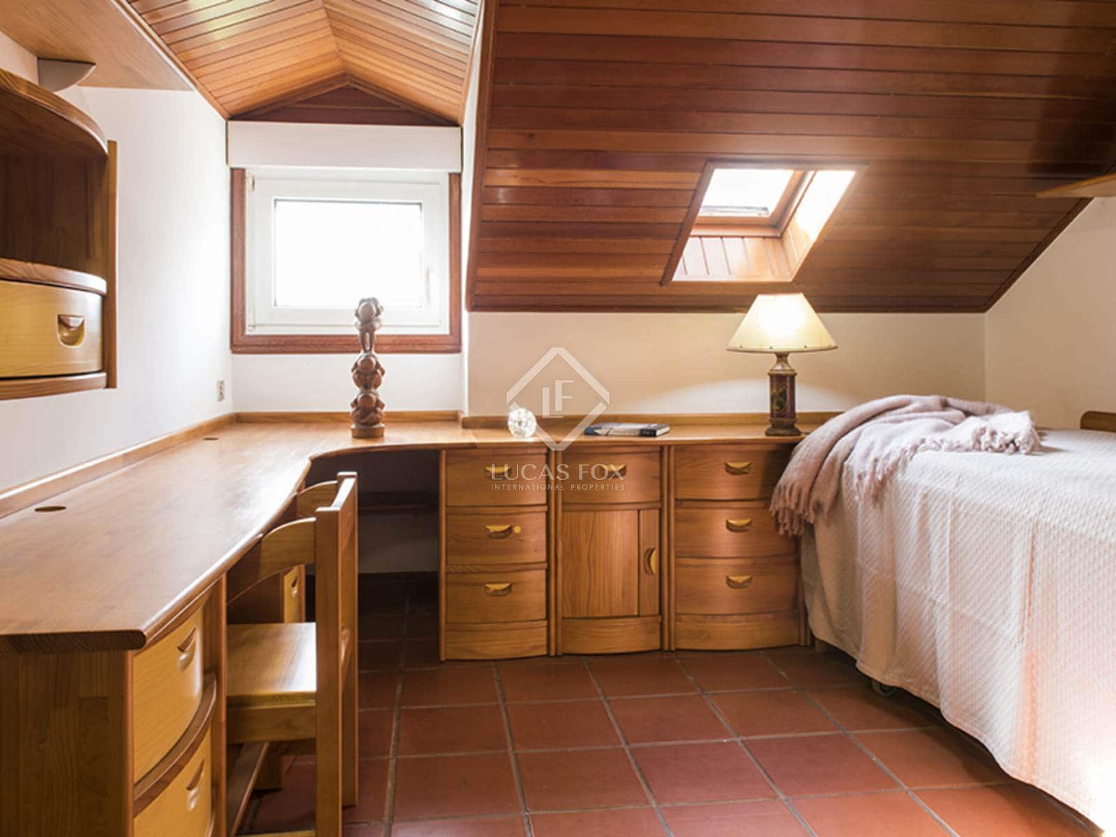 6 chambre Villa/Maison à vendre à Poio avec piscine garage - 1 900 000 € (Ref: 8763205)