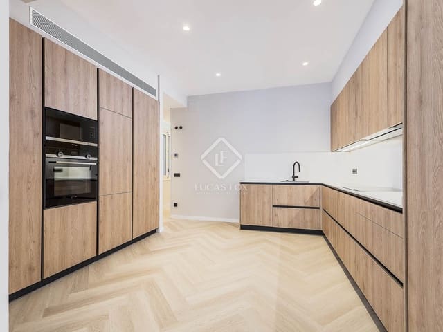 3 soverom Leilighet til salgs i Barcelona by - € 775 000 (Ref: 8766108)