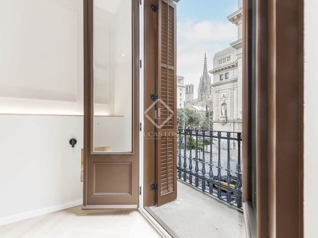 3 bedroom Apartment for sale in Barcelona city - € 675,000 (Ref: 8766110)