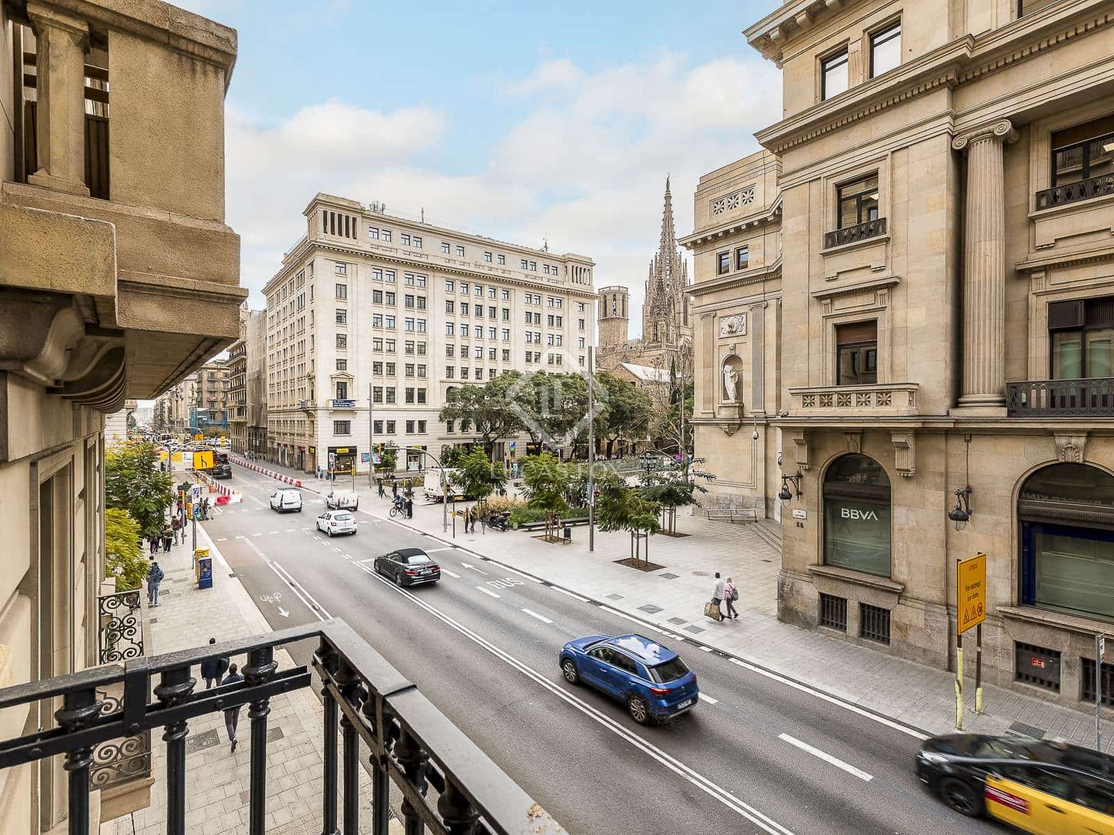 3 bedroom Apartment for sale in Barcelona city - € 675,000 (Ref: 8766110)