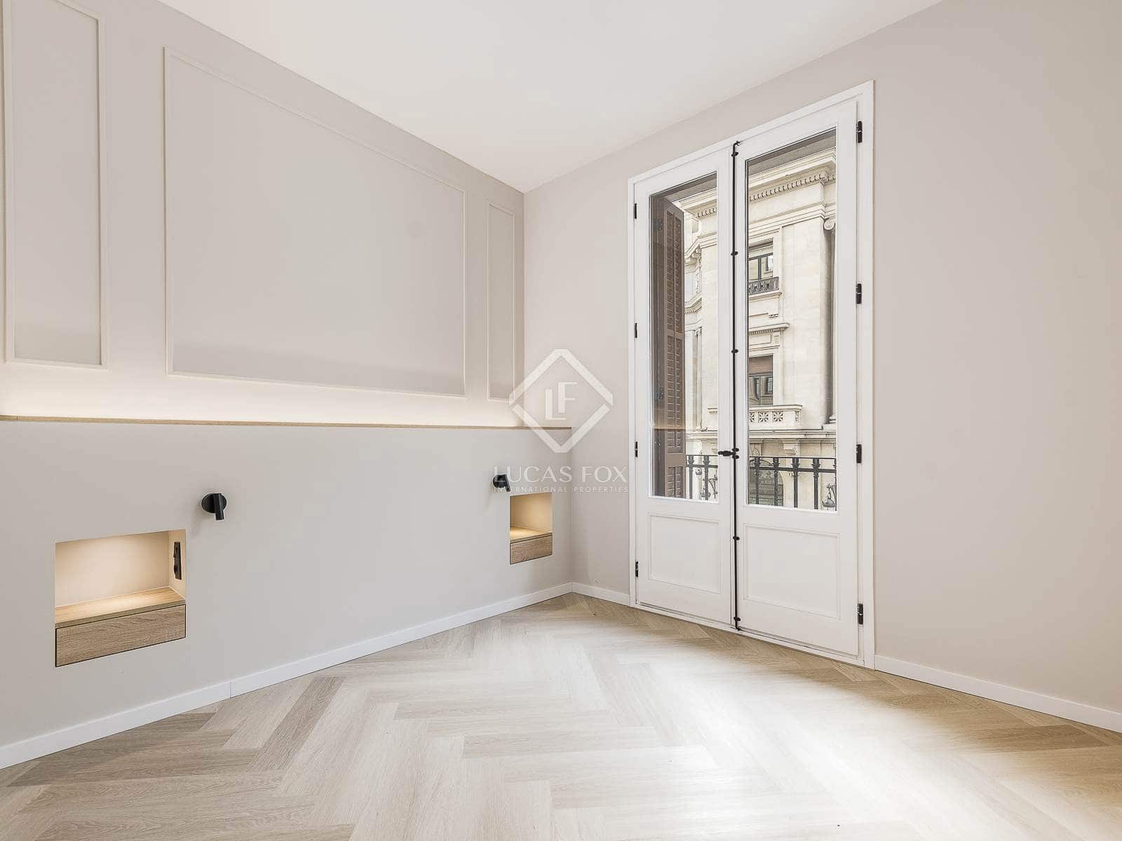 3 bedroom Apartment for sale in Barcelona city - € 675,000 (Ref: 8766110)