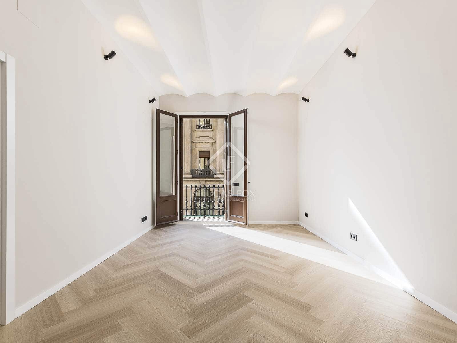 3 bedroom Apartment for sale in Barcelona city - € 675,000 (Ref: 8766110)