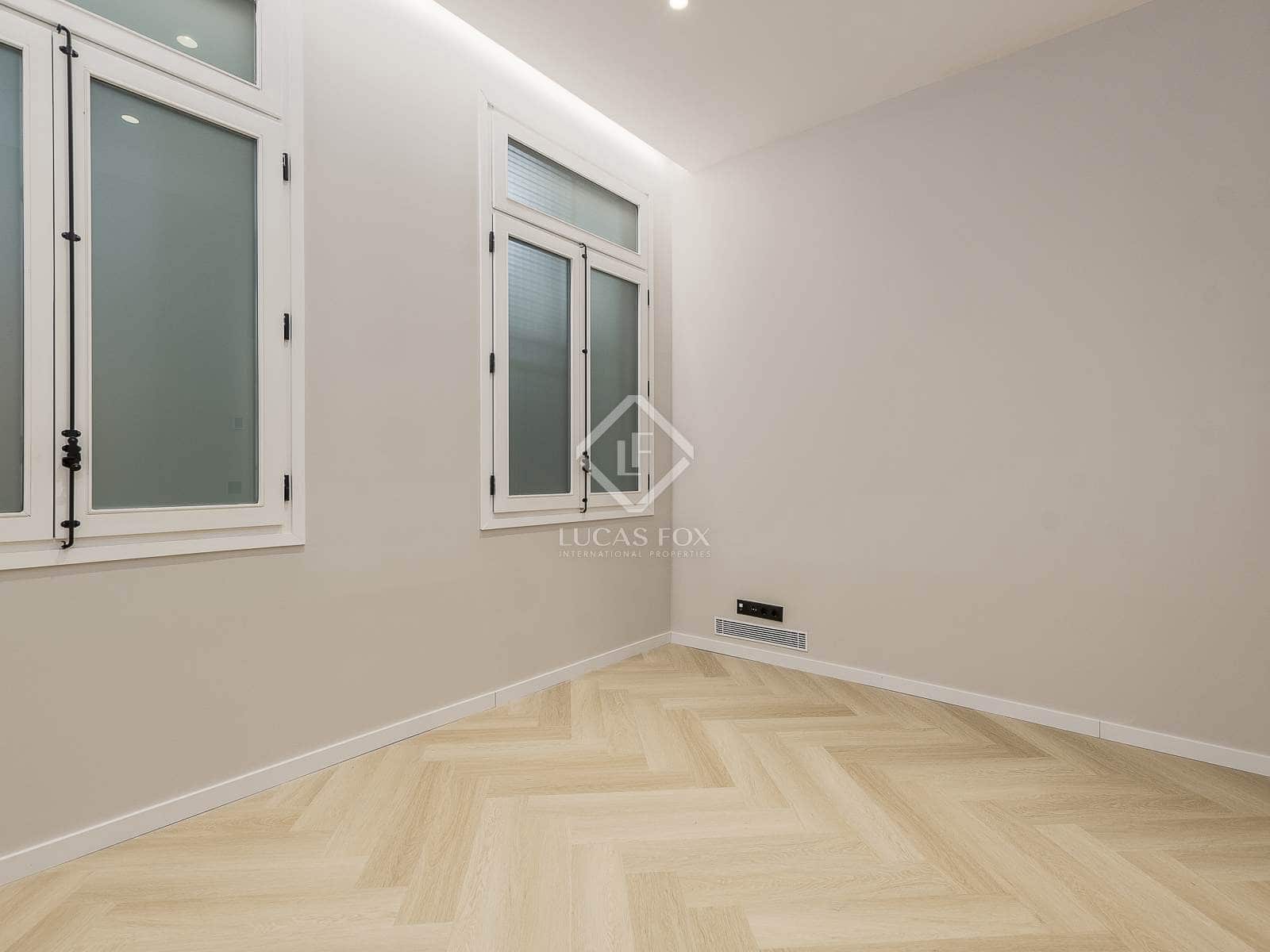 3 bedroom Apartment for sale in Barcelona city - € 675,000 (Ref: 8766110)