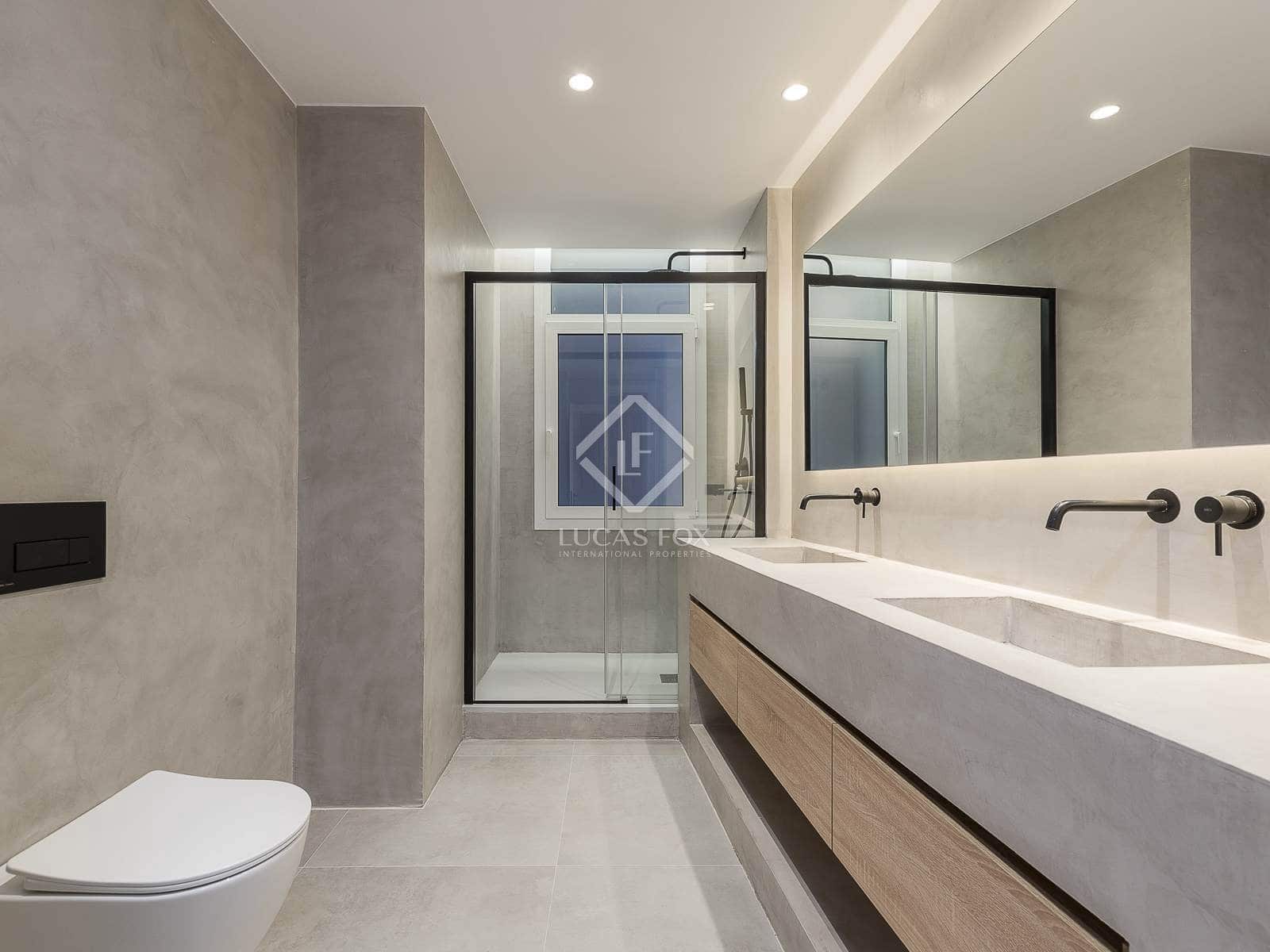 3 bedroom Apartment for sale in Barcelona city - € 675,000 (Ref: 8766110)