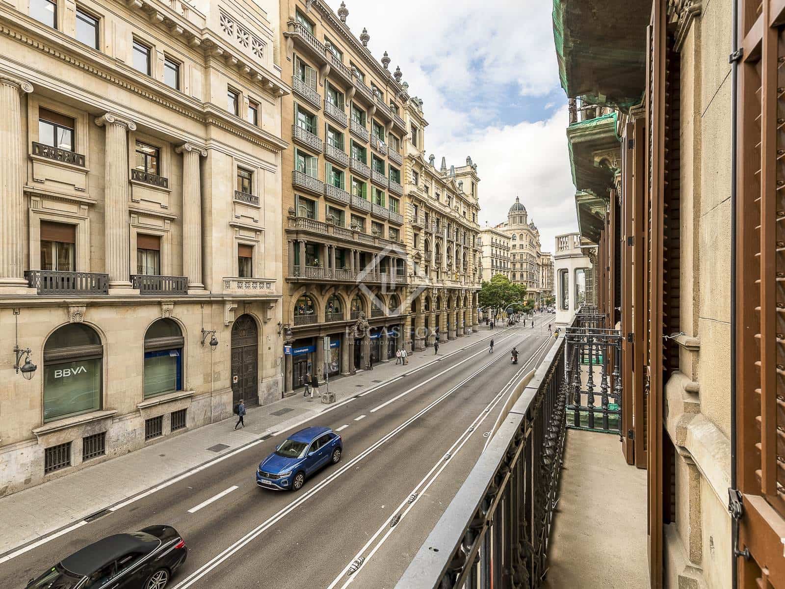 3 bedroom Apartment for sale in Barcelona city - € 675,000 (Ref: 8766110)