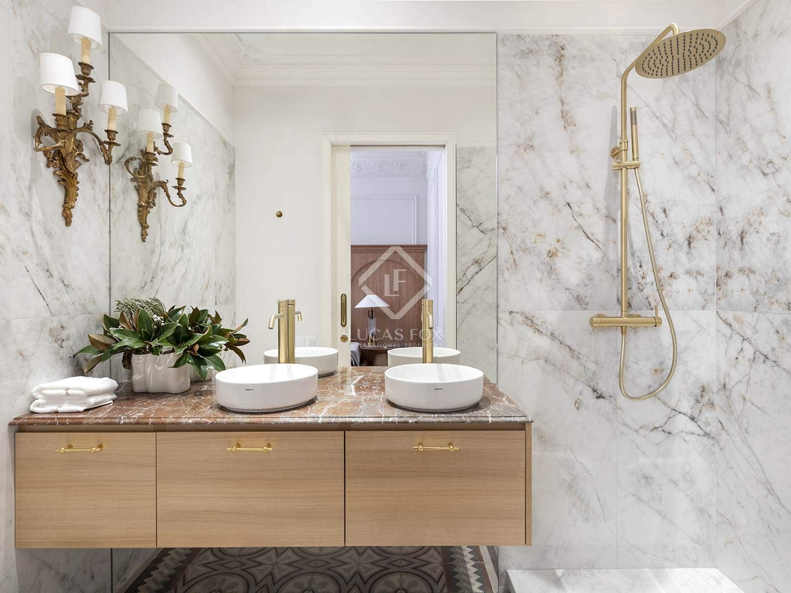 3 slaapkamer Appartement te koop in Barcelona stad - € 1.880.000 (Ref: 8766284)