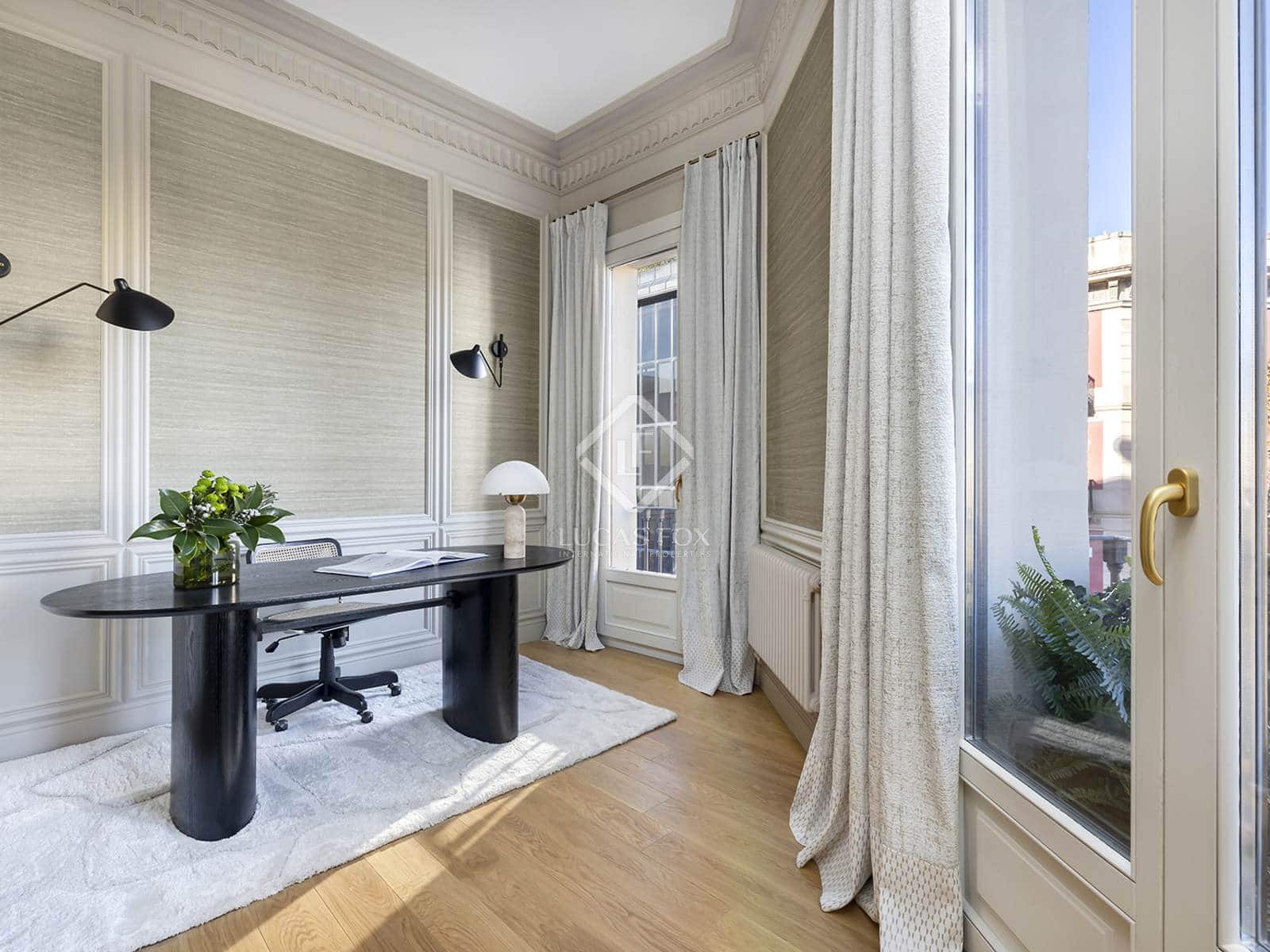 3 slaapkamer Appartement te koop in Barcelona stad - € 1.880.000 (Ref: 8766284)