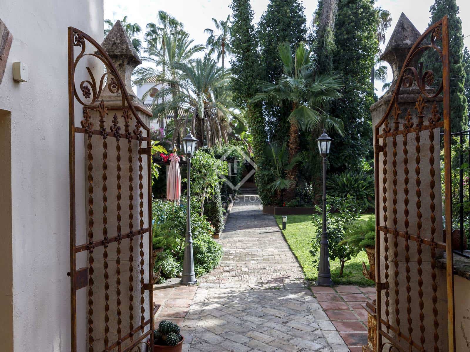 7 soverom Villa til salgs i Rocafort med svømmebasseng - € 3 400 000 (Ref: 8769391)