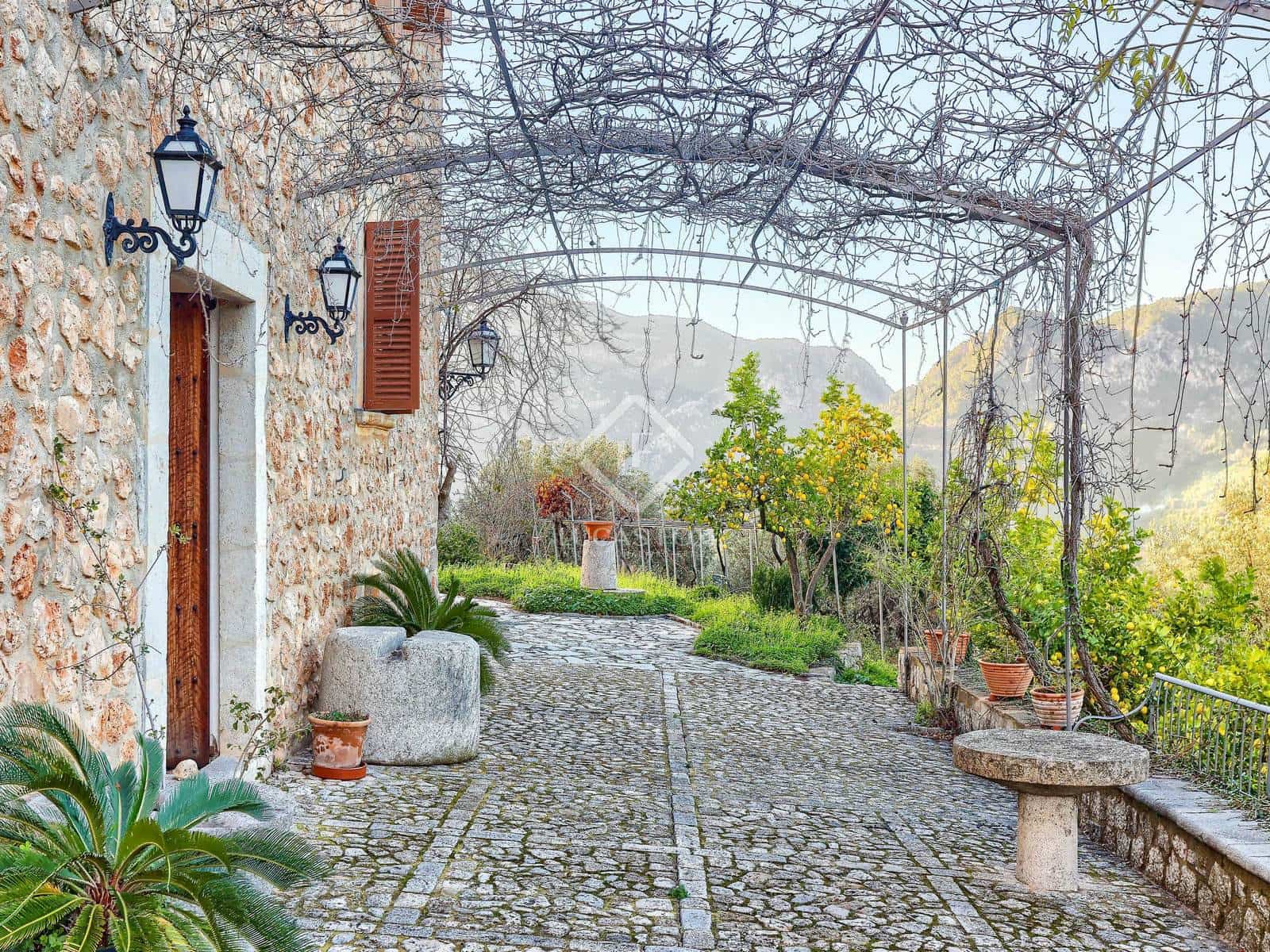 7 soveværelse Finca/Landehus til salg i Puerto de Soller / Port de Soller med garage - € 5.500.000 (Ref: 8769393)