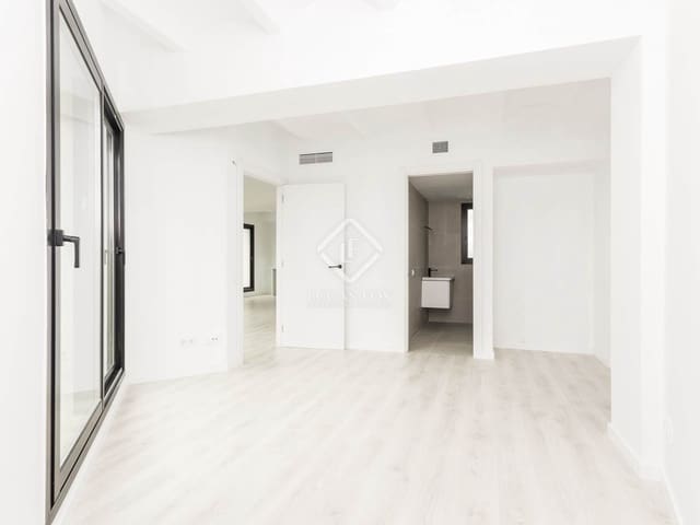 1 slaapkamer Penthouse te koop in Barcelona stad - € 550.000 (Ref: 8771077)