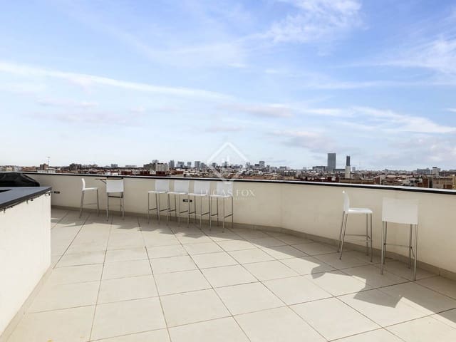 1 slaapkamer Penthouse te koop in Barcelona stad - € 550.000 (Ref: 8771077)