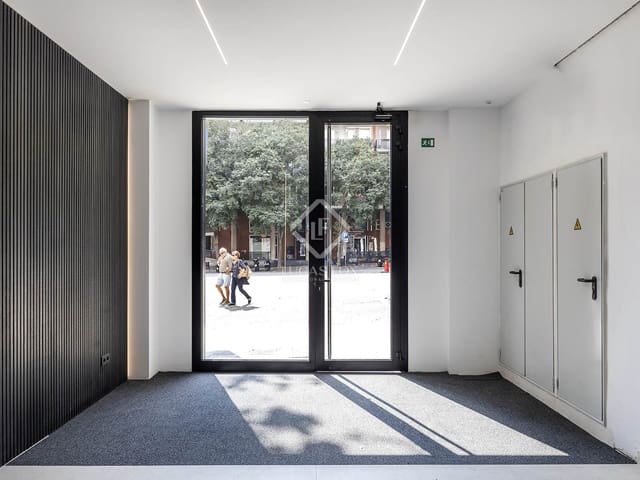 1 slaapkamer Penthouse te koop in Barcelona stad - € 550.000 (Ref: 8771077)