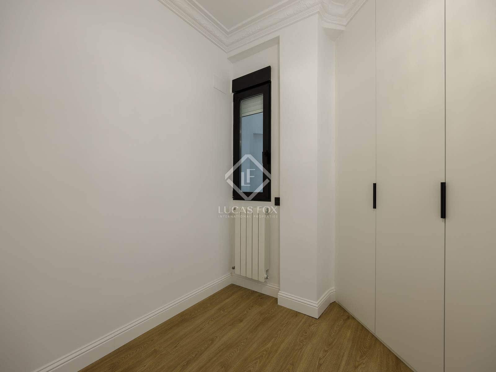 3 makuuhuone Huoneisto vuokrattavana paikassa Valencia kaupunki - 2 600 € (Ref: 8772860)