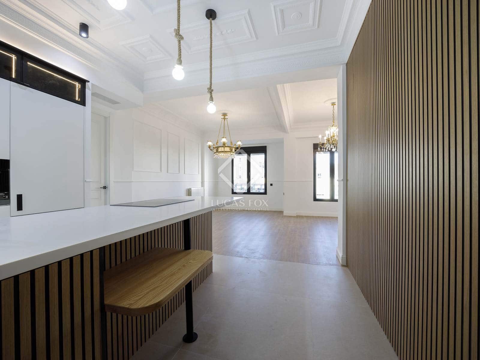 3 makuuhuone Huoneisto vuokrattavana paikassa Valencia kaupunki - 2 600 € (Ref: 8772860)