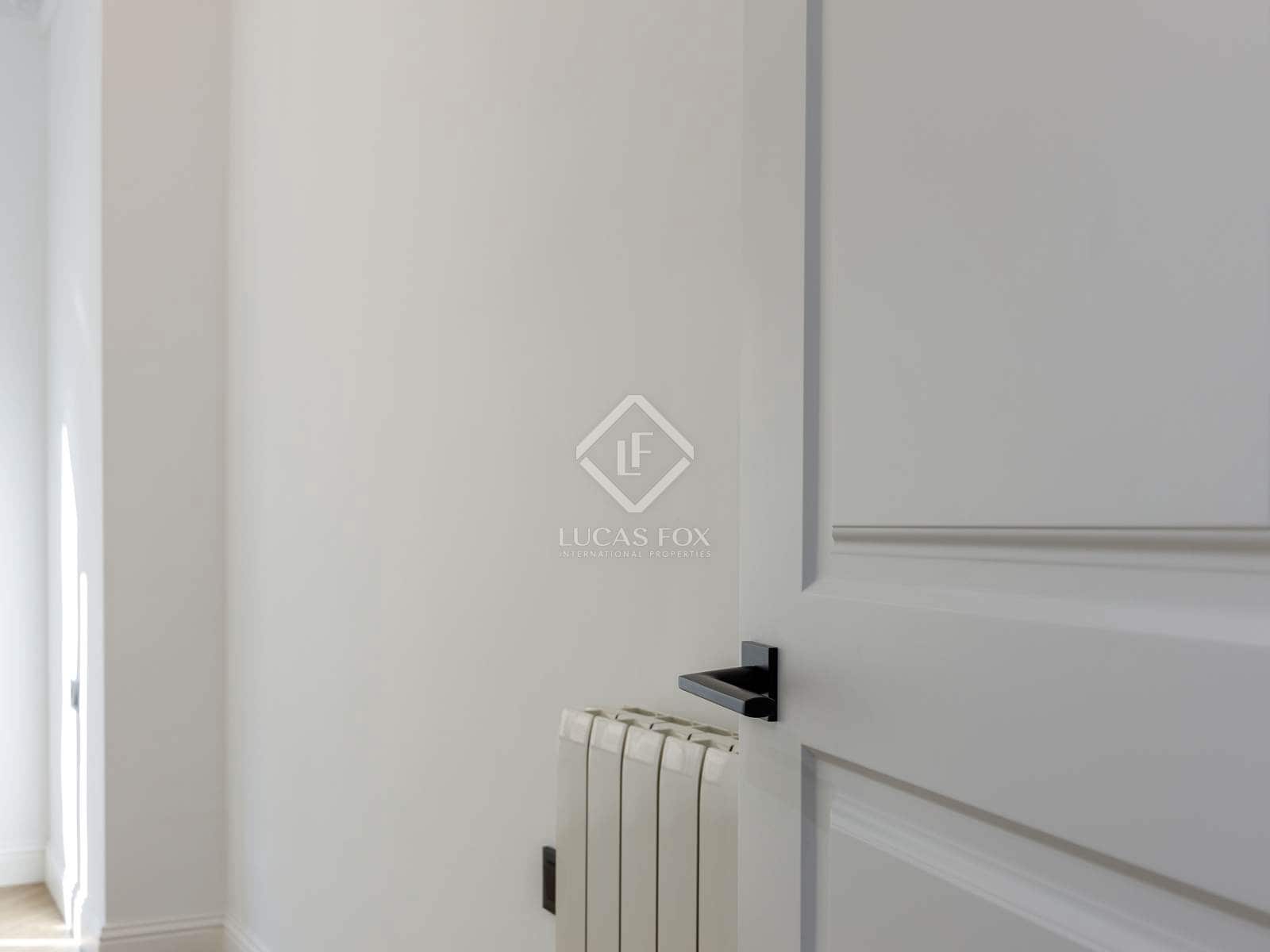 3 makuuhuone Huoneisto vuokrattavana paikassa Valencia kaupunki - 2 600 € (Ref: 8772860)