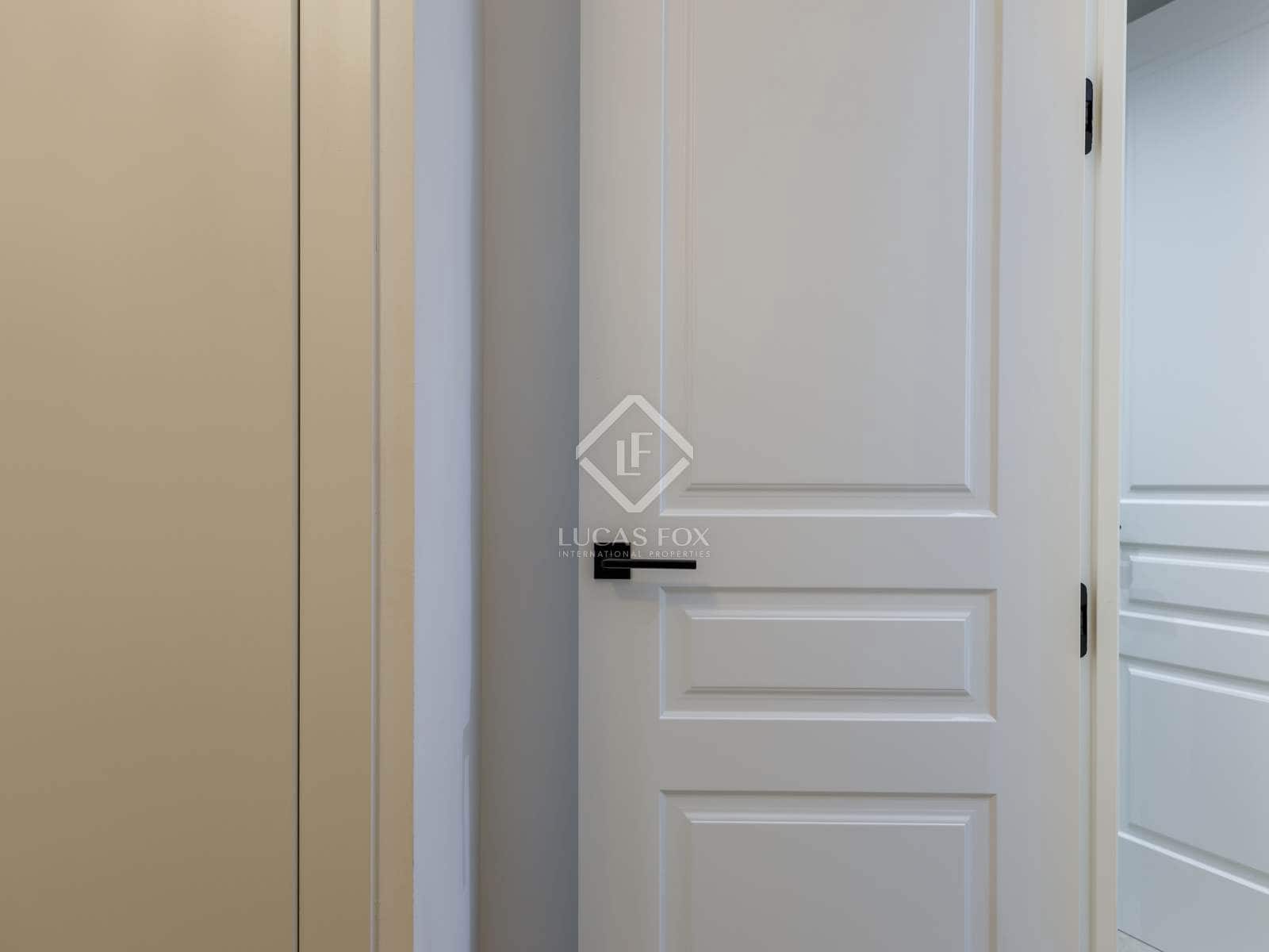 3 makuuhuone Huoneisto vuokrattavana paikassa Valencia kaupunki - 2 600 € (Ref: 8772860)