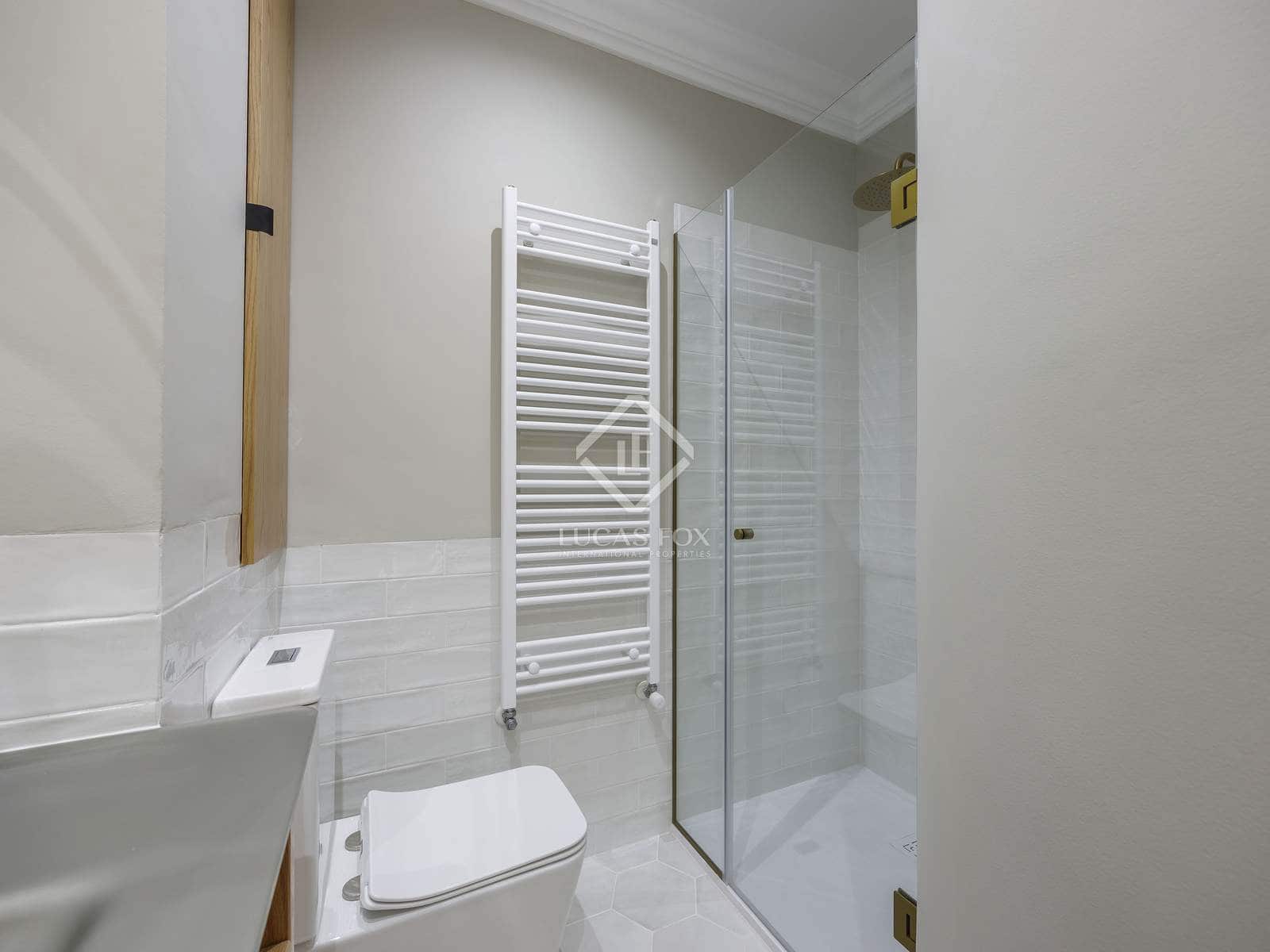 3 makuuhuone Huoneisto vuokrattavana paikassa Valencia kaupunki - 2 600 € (Ref: 8772860)