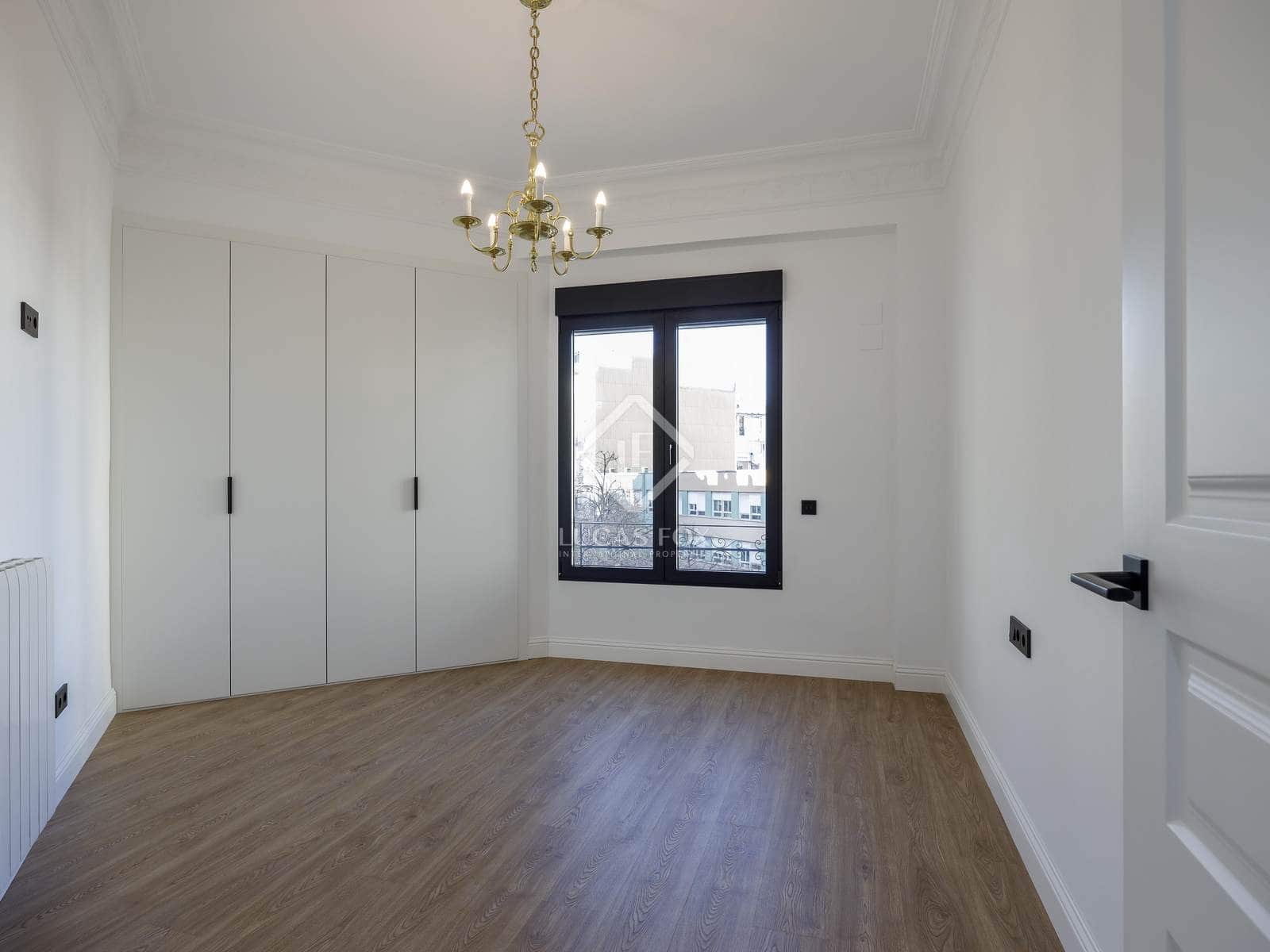 3 makuuhuone Huoneisto vuokrattavana paikassa Valencia kaupunki - 2 600 € (Ref: 8772860)