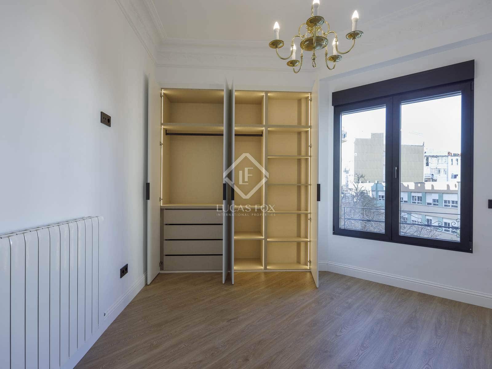 3 makuuhuone Huoneisto vuokrattavana paikassa Valencia kaupunki - 2 600 € (Ref: 8772860)