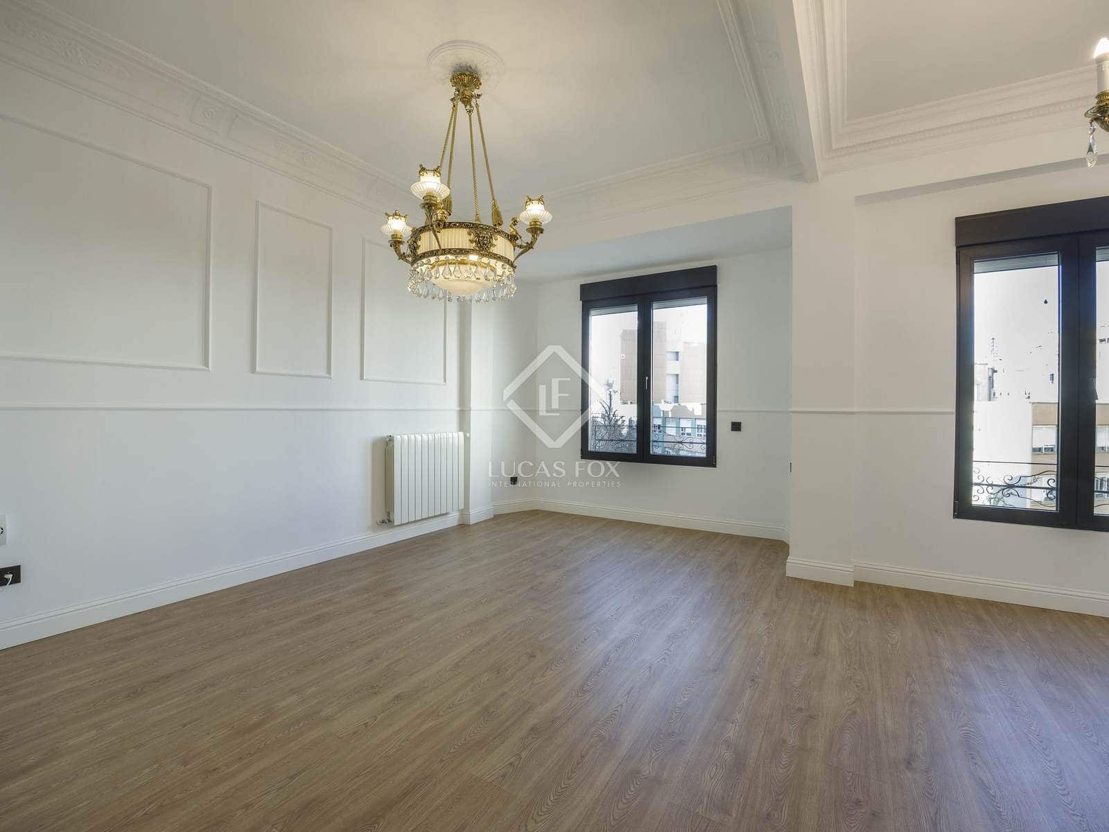 3 makuuhuone Huoneisto vuokrattavana paikassa Valencia kaupunki - 2 600 € (Ref: 8772860)