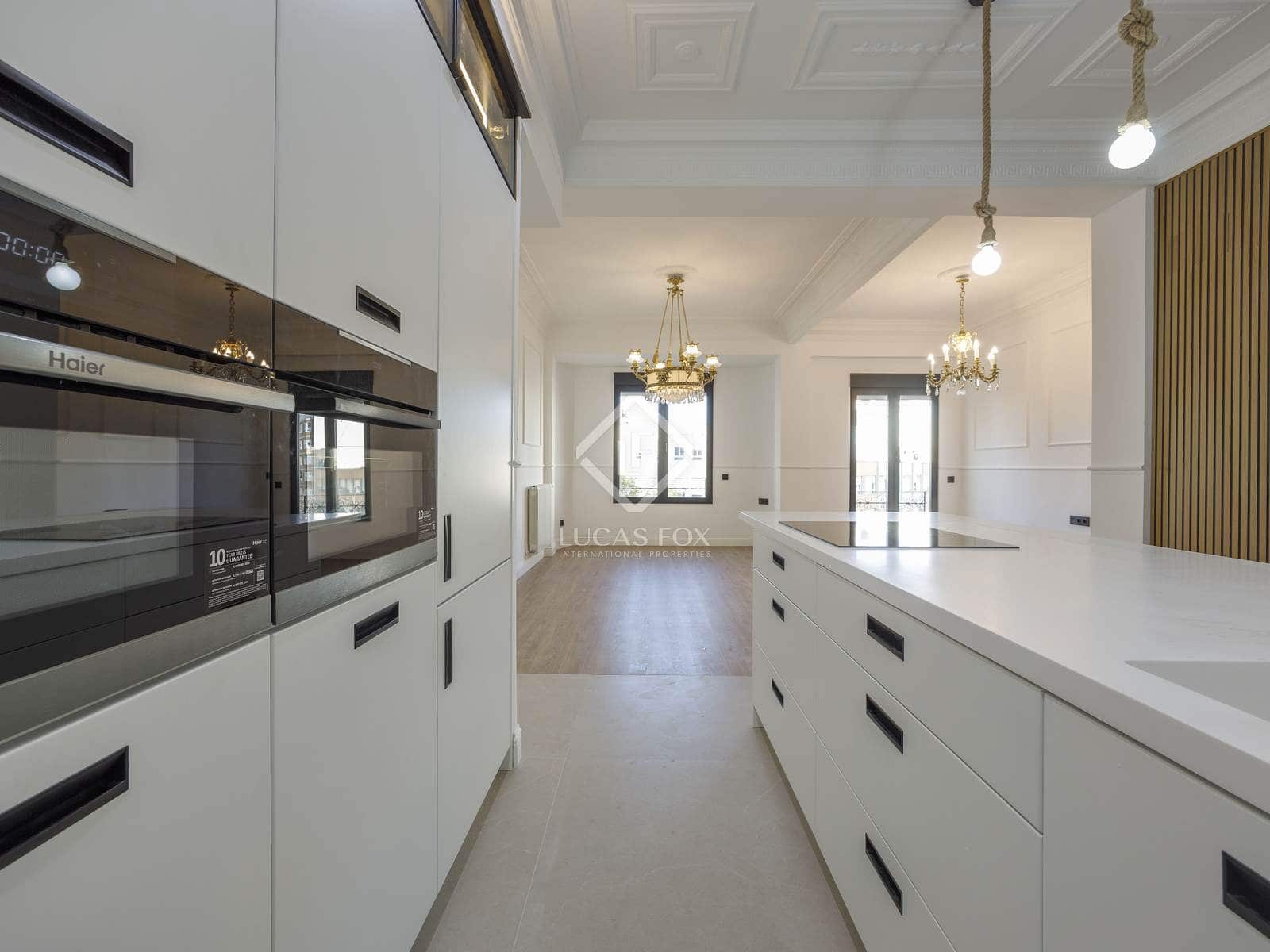 3 makuuhuone Huoneisto vuokrattavana paikassa Valencia kaupunki - 2 600 € (Ref: 8772860)