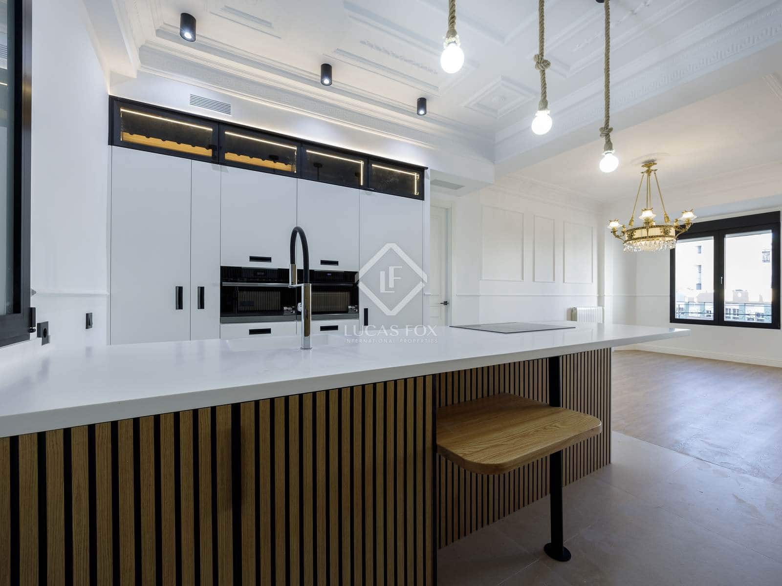 3 makuuhuone Huoneisto vuokrattavana paikassa Valencia kaupunki - 2 600 € (Ref: 8772860)