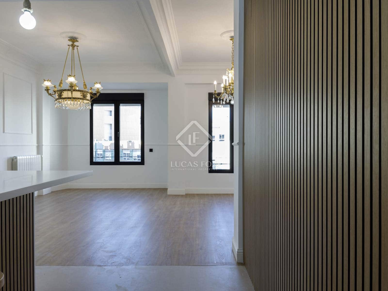 3 makuuhuone Huoneisto vuokrattavana paikassa Valencia kaupunki - 2 600 € (Ref: 8772860)