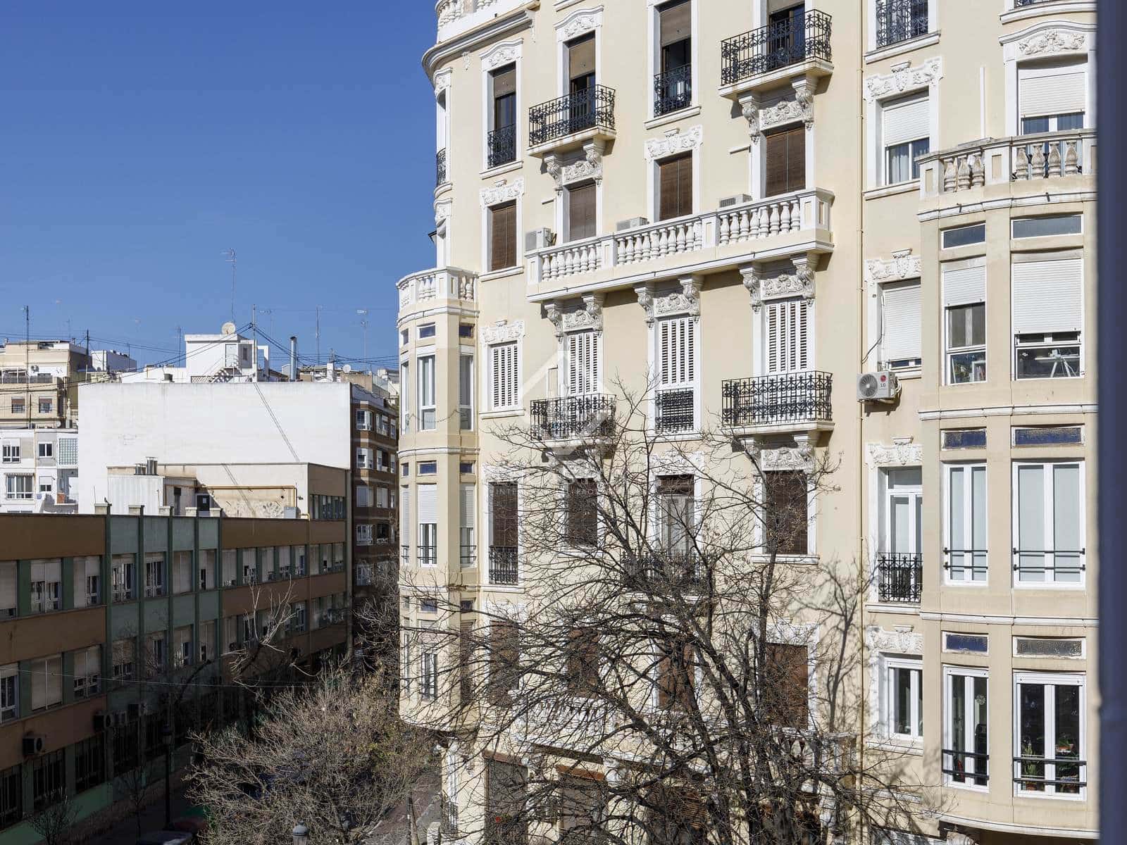 3 makuuhuone Huoneisto vuokrattavana paikassa Valencia kaupunki - 2 600 € (Ref: 8772860)