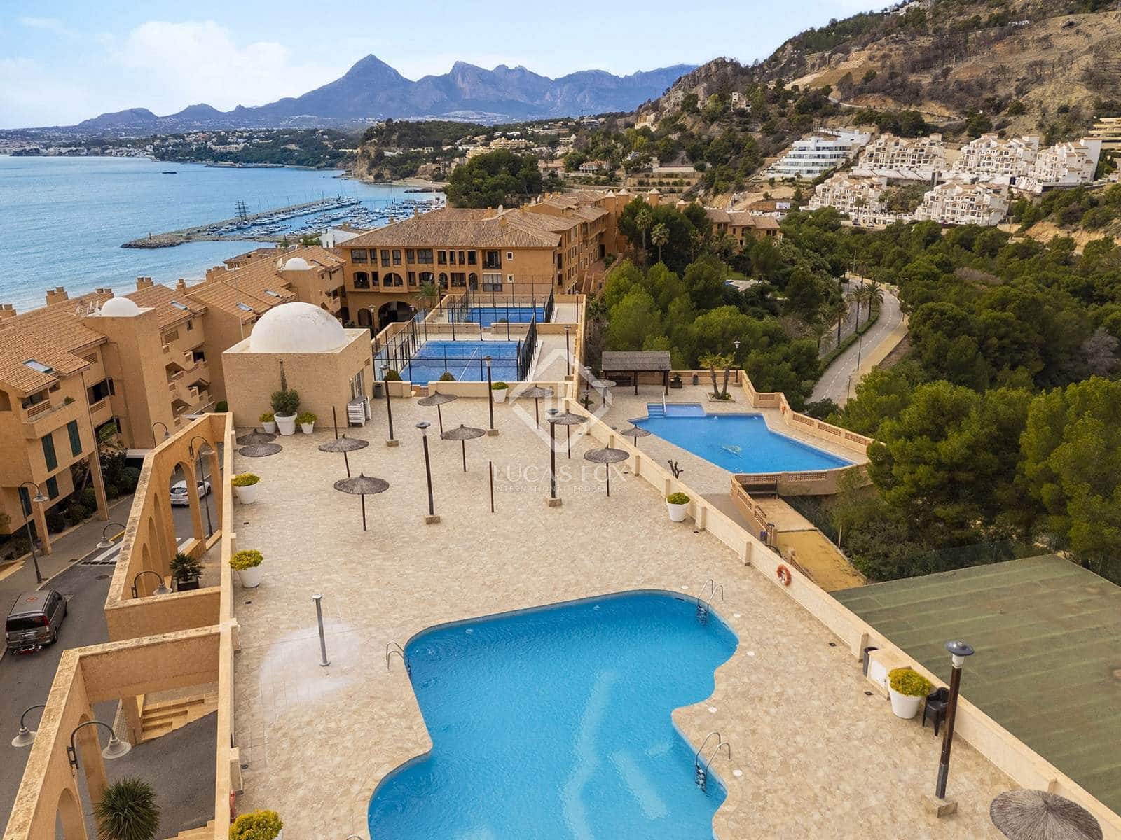 3 sypialnia Apartament na sprzedaż w Altea z basenem garażem - 650 000 € (Ref: 8772909)