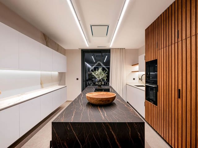 5 chambre Villa/Maison à vendre à Benidorm avec piscine garage - 1 280 000 € (Ref: 8777094)