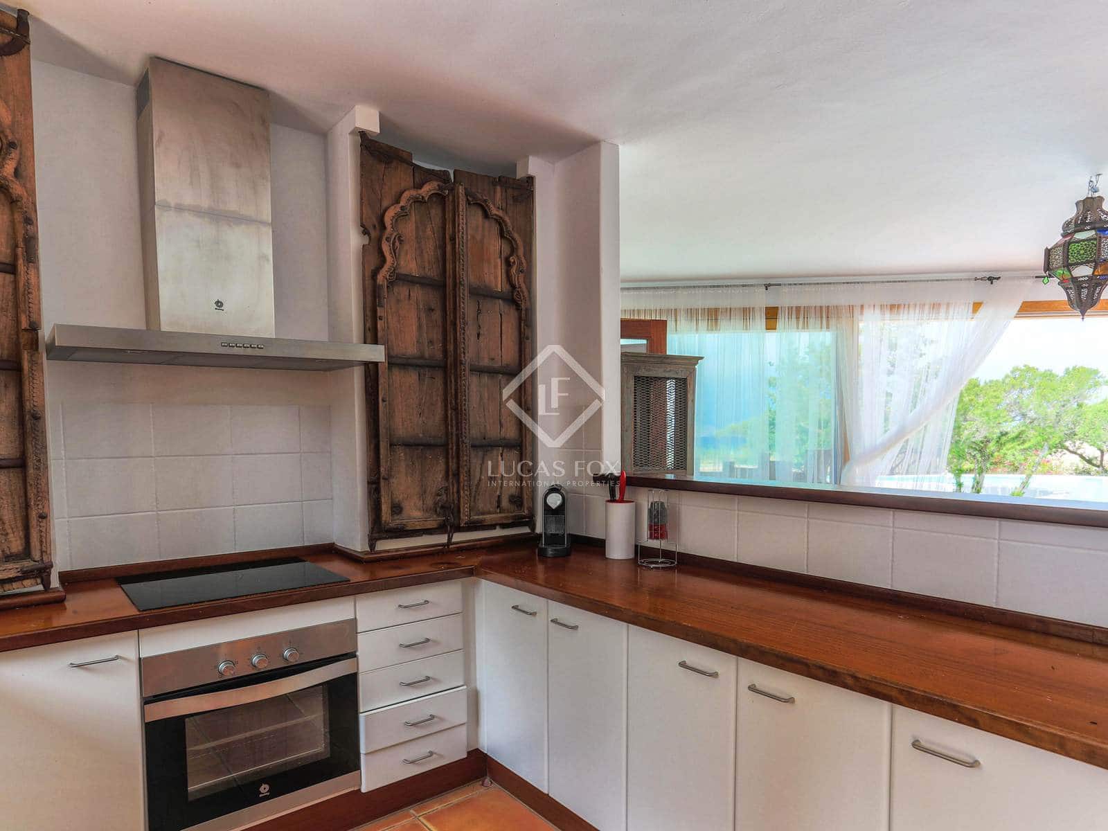 4 soveværelse Villa til salg i Cala Moli med swimmingpool - € 2.390.000 (Ref: 8777095)