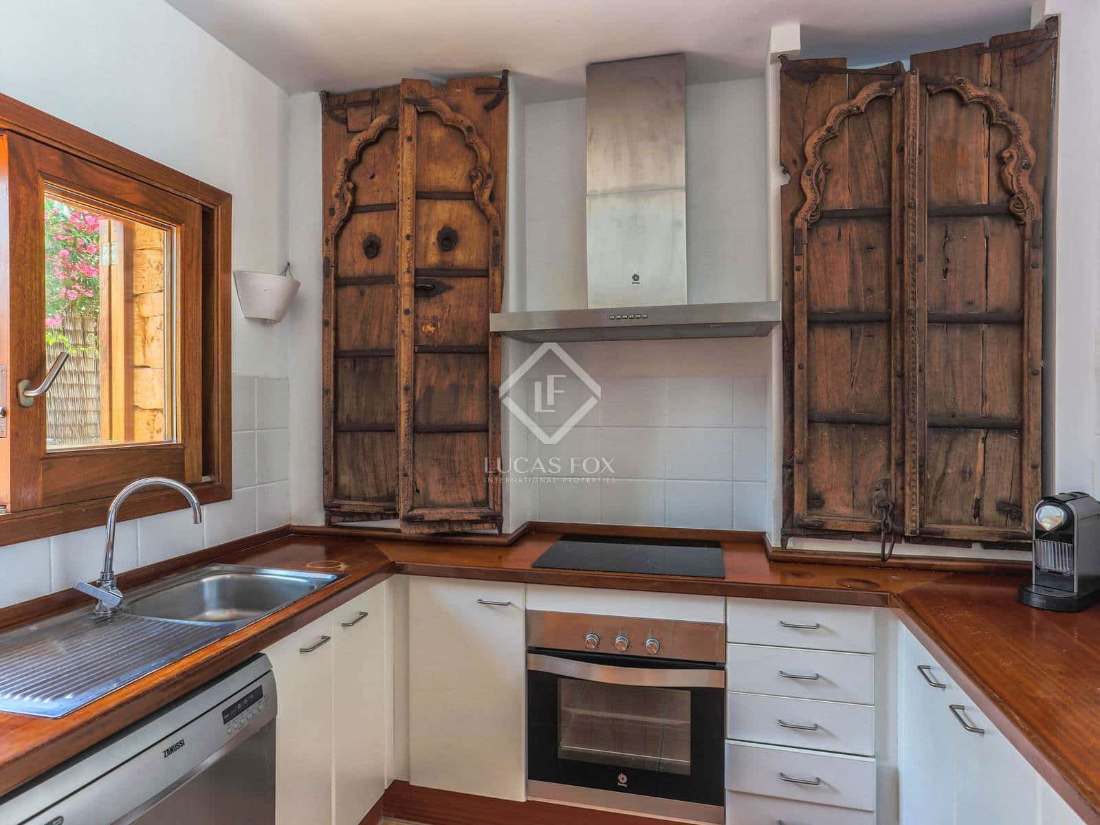 4 soveværelse Villa til salg i Cala Moli med swimmingpool - € 2.390.000 (Ref: 8777095)