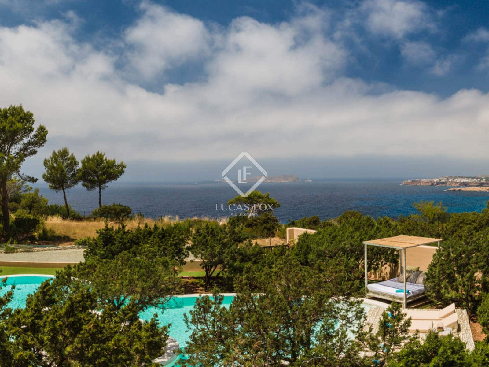 4 soveværelse Villa til salg i Cala Moli med swimmingpool - € 2.390.000 (Ref: 8777095)