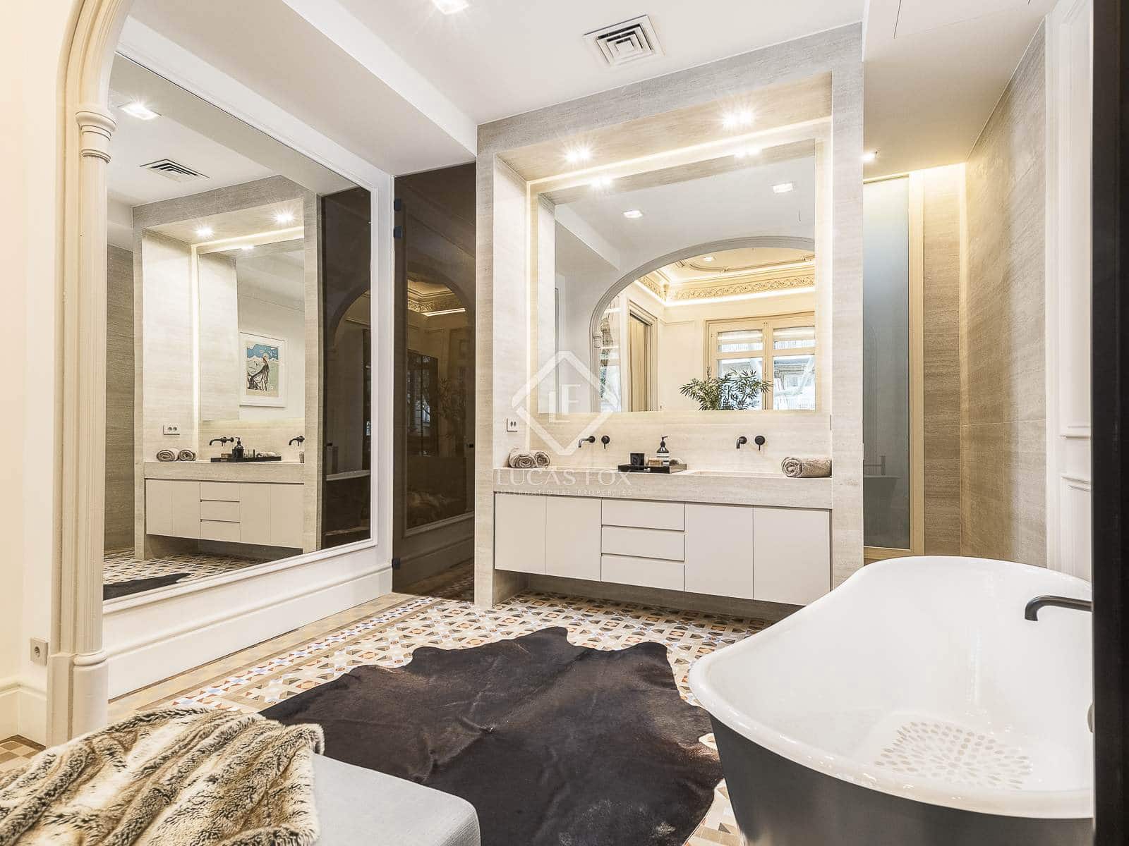 4 sovrum Lägenhet till salu i Barcelona stad - 5 900 000 € (Ref: 8777497)