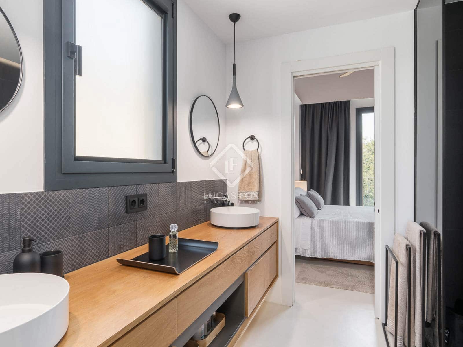 4 sypialnia Willa na sprzedaż w Miasto Barcelona - 2 195 000 € (Ref: 8780257)